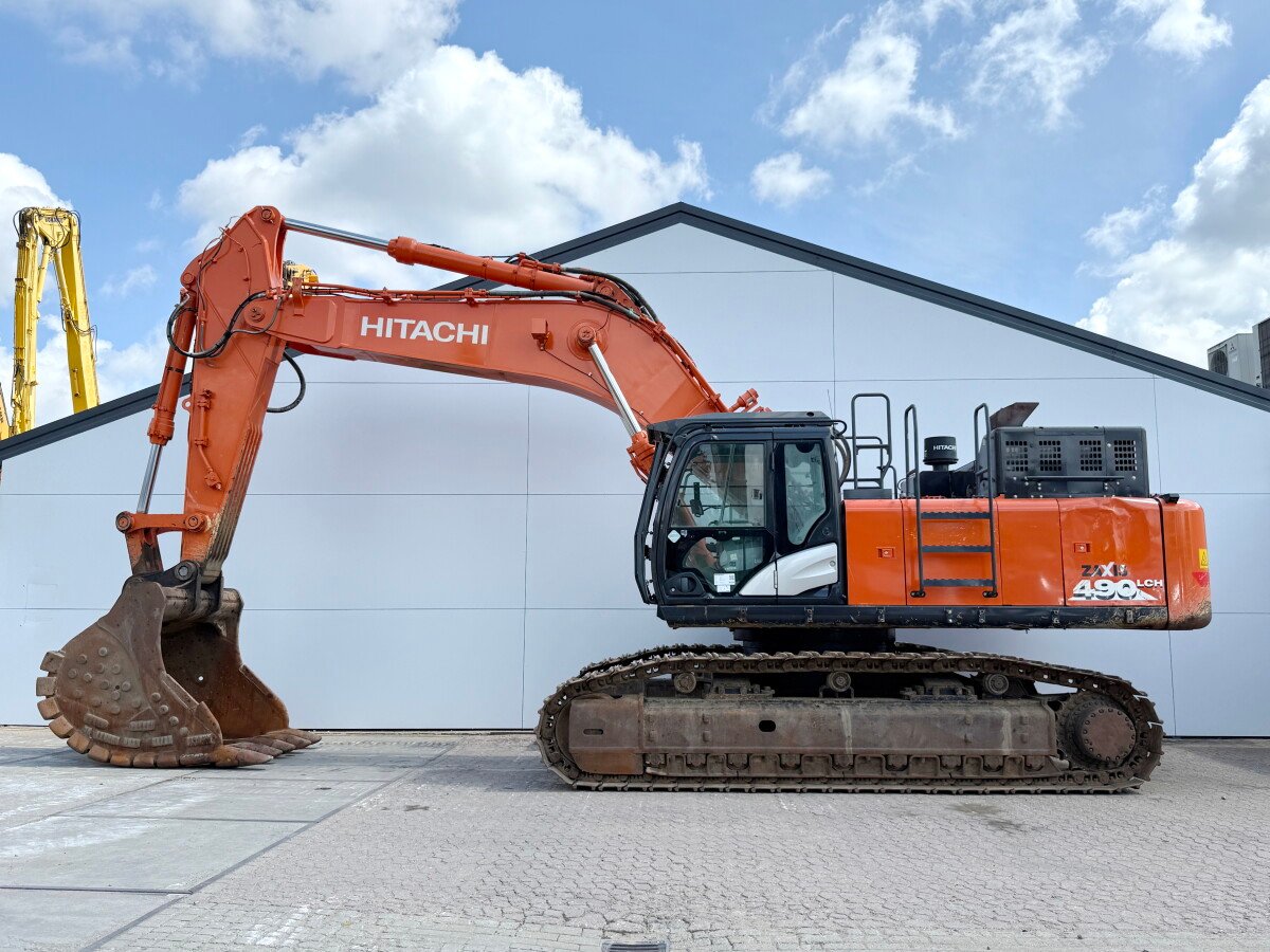 Hitachi ZX490LCH-6 - (2018) - 49T - 8410 h